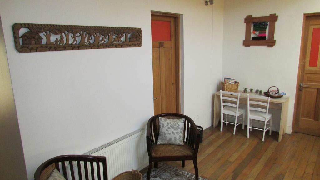 Hostal Caracol Santiago Buitenkant foto