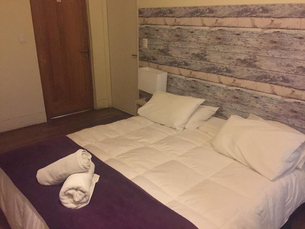 Hostal Caracol Santiago Buitenkant foto